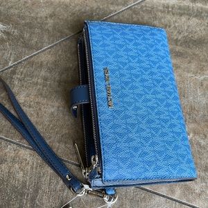 Michael Kors Jet Set Travel Lg Double Zip Wristlet